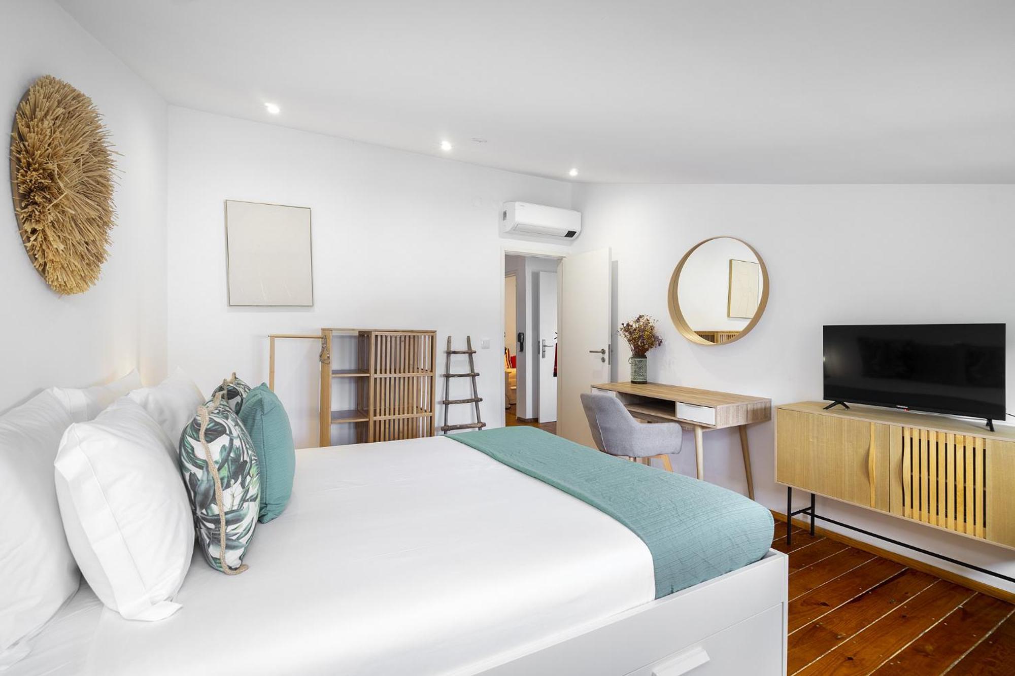 Whome Urban Tech Retreat, Modern Hubs For Remote Living Lisboa Eksteriør bilde